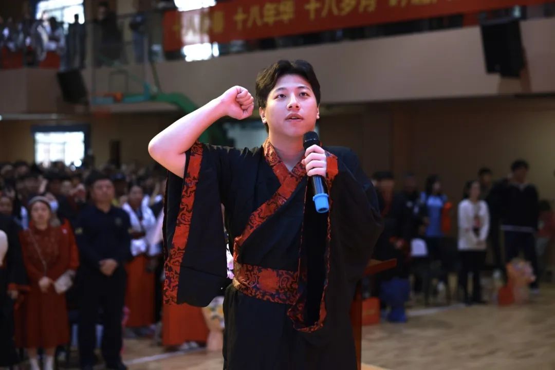 踐行青春誓言 立志揚(yáng)帆遠(yuǎn)航 | ?？谏礁吒呒?jí)實(shí)驗(yàn)中學(xué)十八歲成人禮暨百日誓師大會(huì)成功舉辦-圖片6