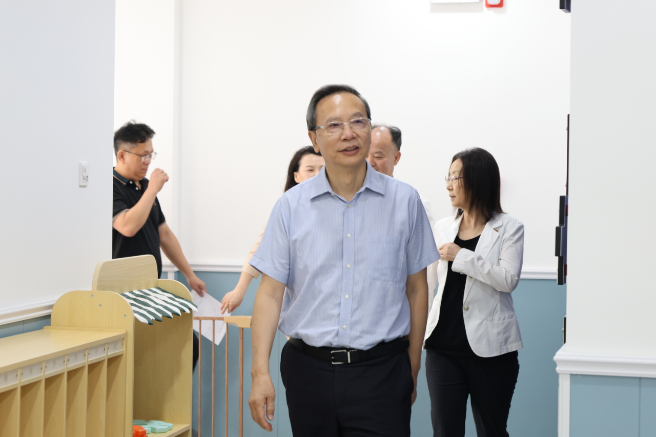 共筑托育夢 助力向前行——省人大常委會領導蒞臨龍華區(qū)托育指導中心開展調研工作-圖片3