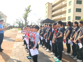 五育并舉|弘揚(yáng)雷鋒精神 傳承敬老美德——記定安縣山高學(xué)?！皩W(xué)雷鋒日”敬老院之行