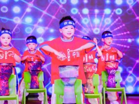 “夏日多巴胺· 一起來狂歡”——?？谑猩礁哂變簣@暨2025藝術(shù)節(jié)慶“六·一”文藝匯演中班組專場